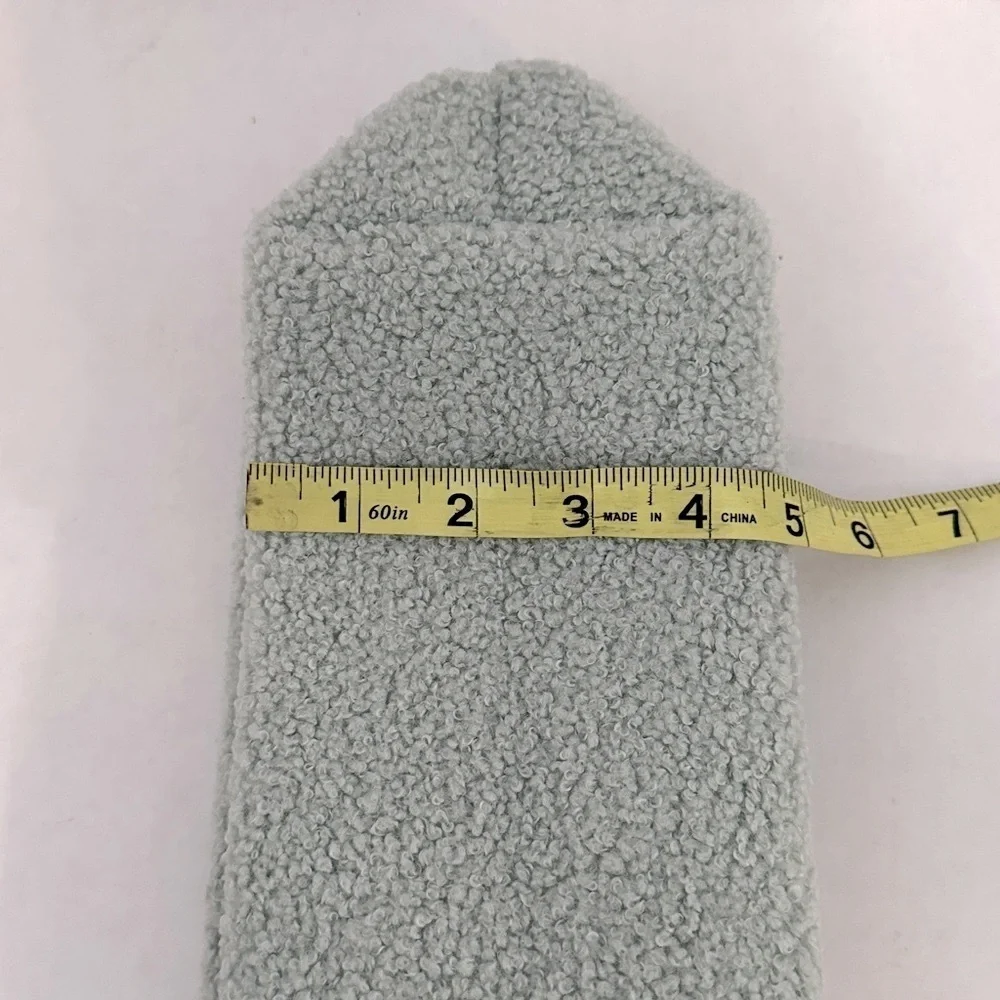 Kristin Ess Mint Green Textured Pouch NWOT